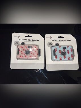 Waterproof Reusable Film Camera - Pink Strawberry Print